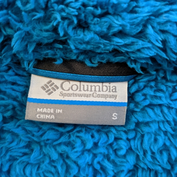 Blue fuzzy Sherpa Columbia jacket - Picture 3 of 3